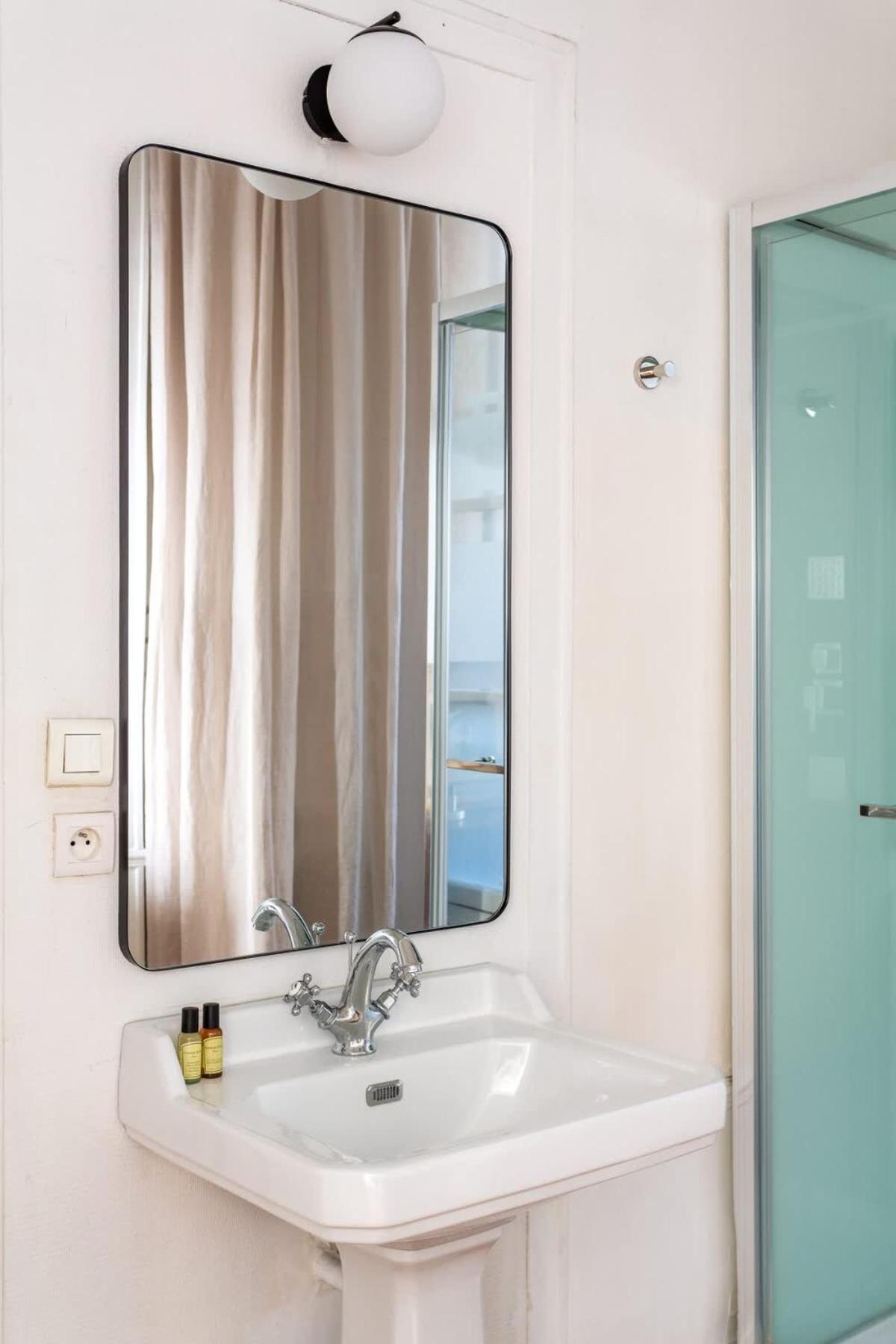 Habitat Parisien - Quatre Septembre Choiseul Opera Apartment *